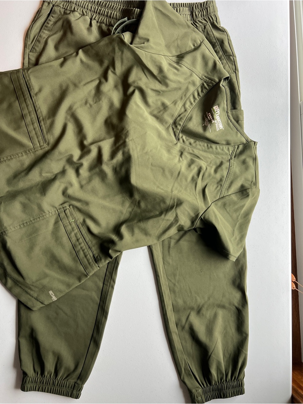 Grey's Anatomy Olive Green Women’s Scrub Top & Jogger Pants Set